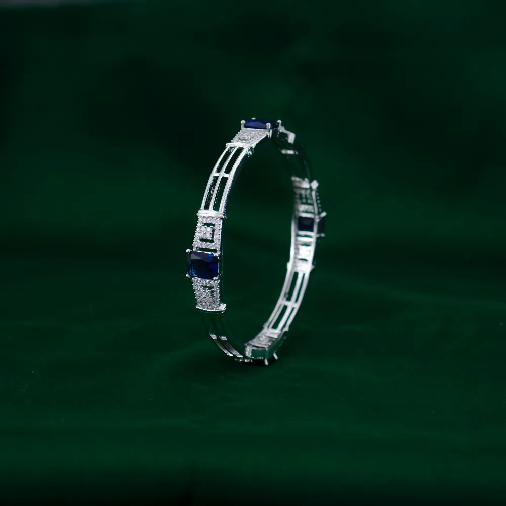 AD Bangle M006