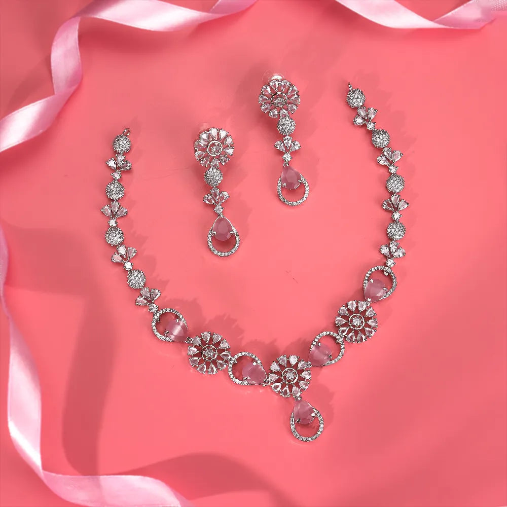 AD Necklace UN041W