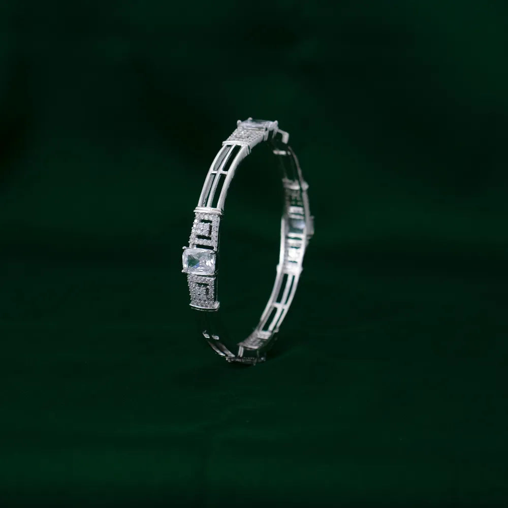 AD Bangle M006