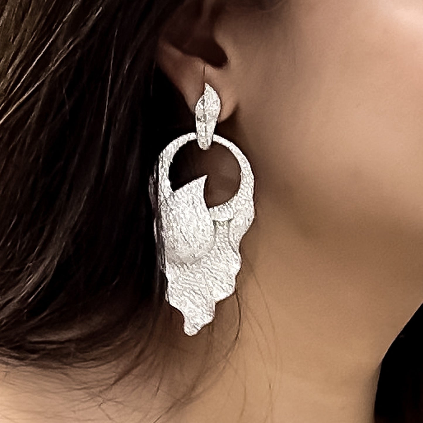 AD Earring 062